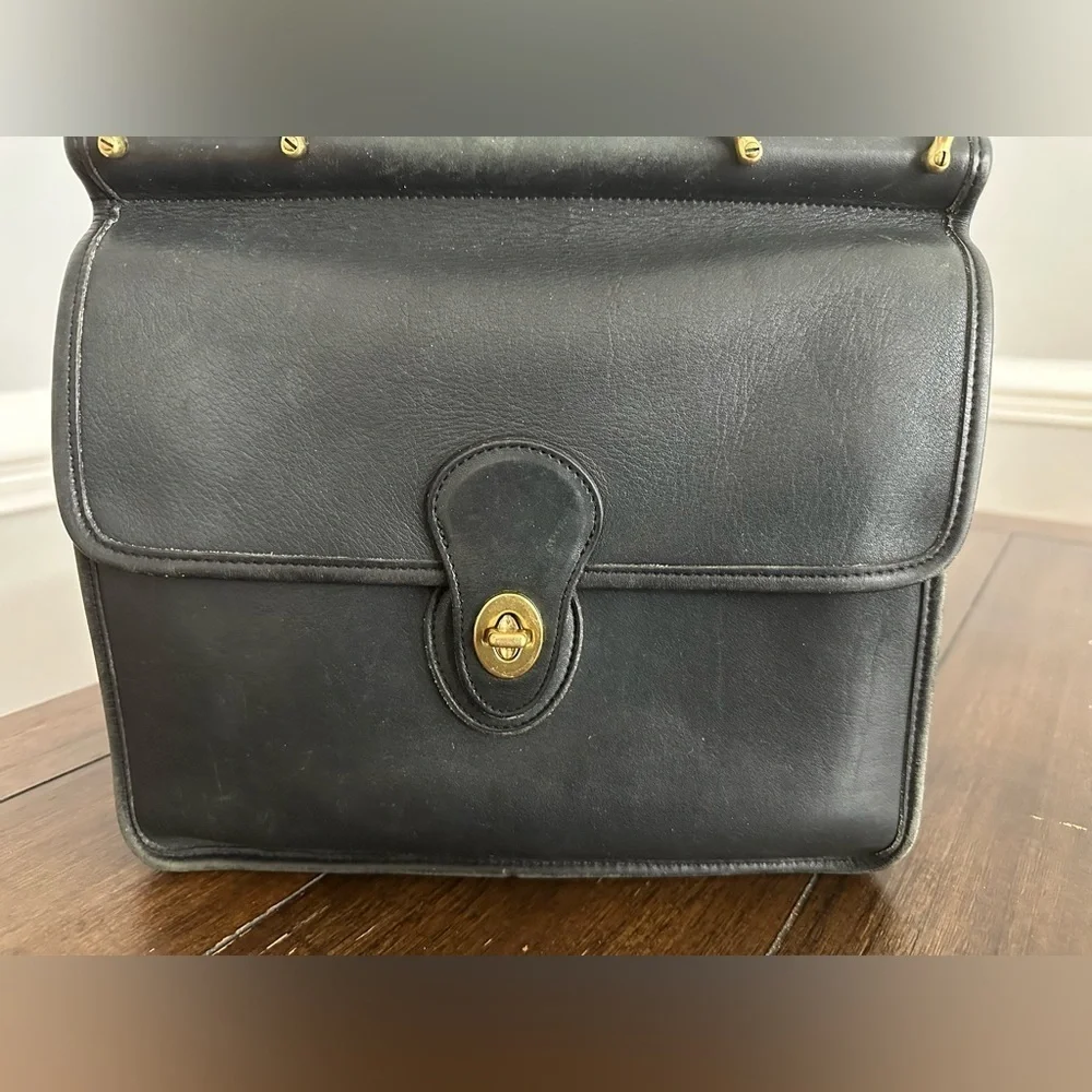 Vintage Coach Willis satchel